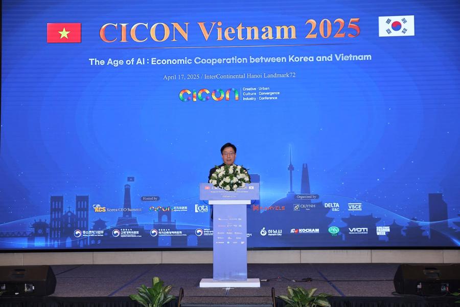 Ông Joo Young Sup, cựu Bộ trưởng Bộ Doanh nghiệp vừa và nhỏ và Khởi nghiệp Hàn Quốc, kỳ vọng hợp tác AI giữa Việt Nam và Hàn Quốc. 